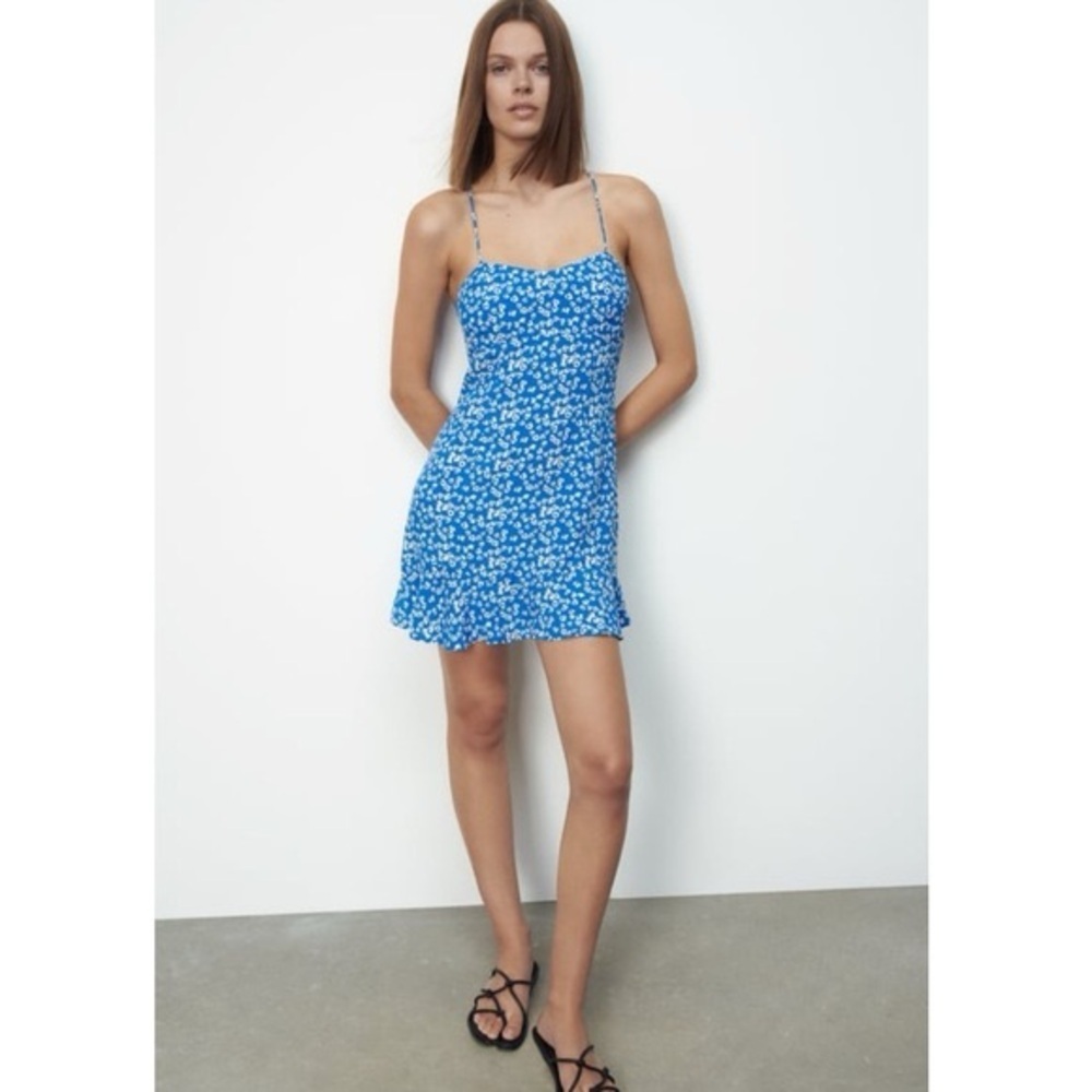 NEW Zara Blue Floral Mini Dress 💙 Size Small